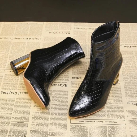 zipper ankle boots women's metal heel embossed shiny leather nude boots - Picture 6 of 9